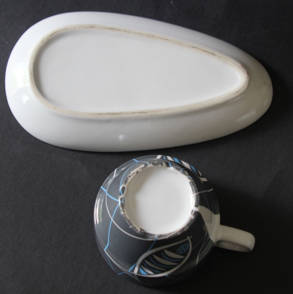 Volkswagen Kaffee-Bistroset 1955 Porzellantasse und Untersetzter mit VW-Logo (3673)